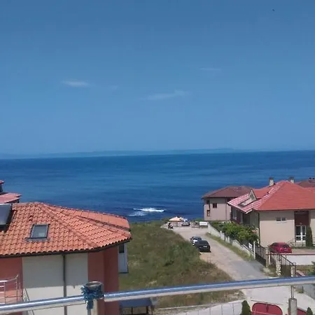 Family Coral 3* Szozopol