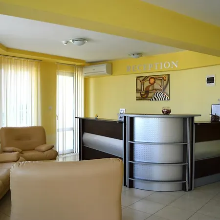 Family Coral 3* Szozopol