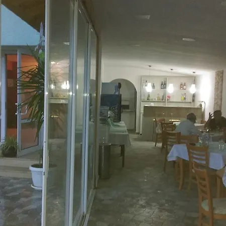 Family Coral Ξενοδοχείο 3*